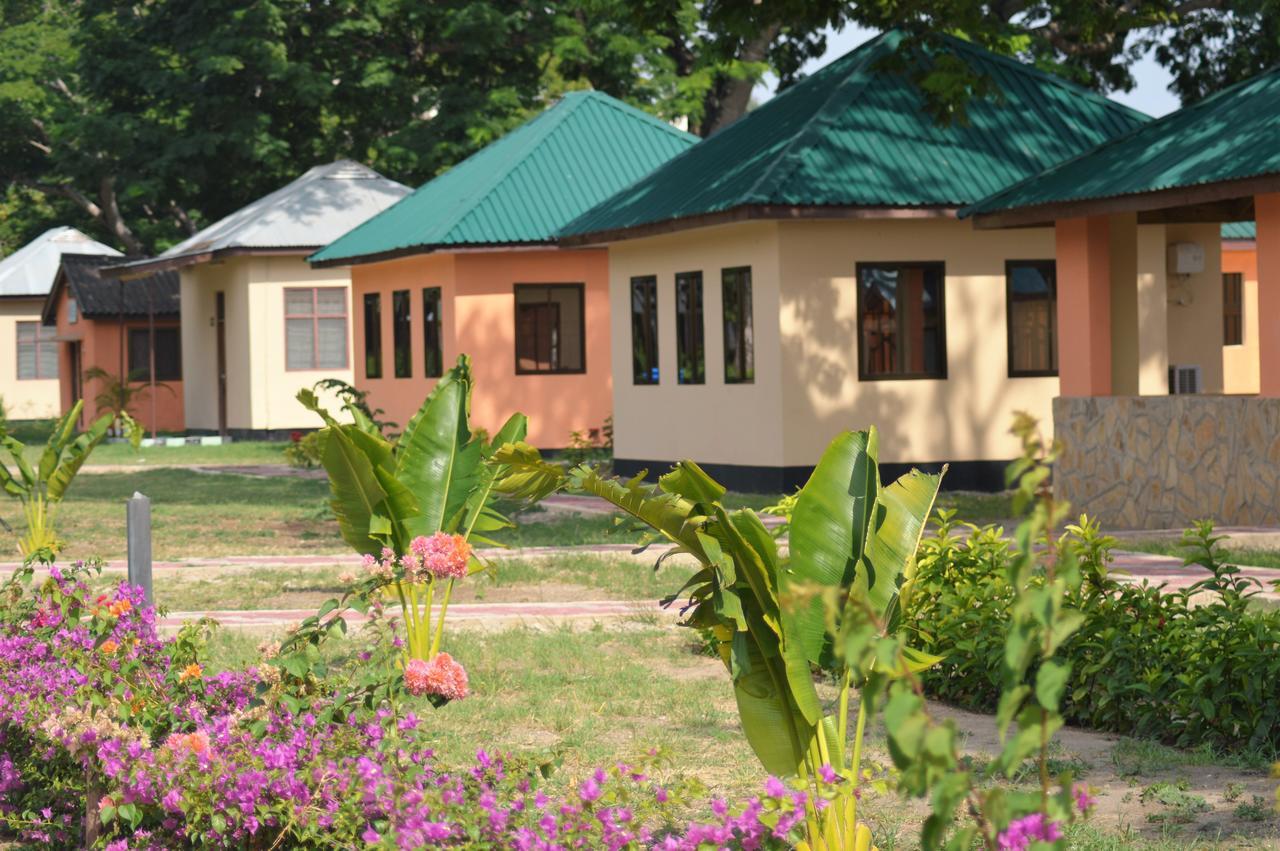 Mgulani Lodge Hotel 다르에스살람 외부 사진