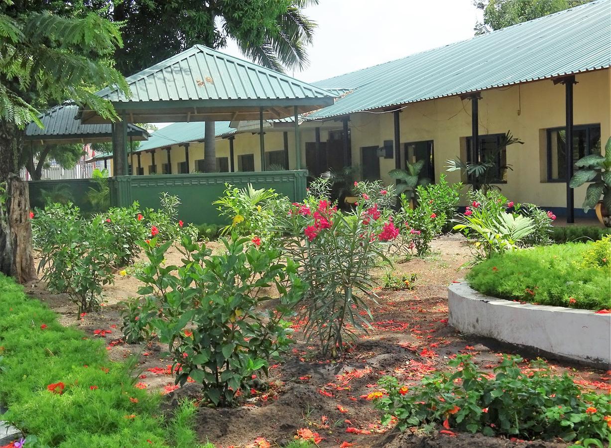 Mgulani Lodge Hotel 다르에스살람 외부 사진