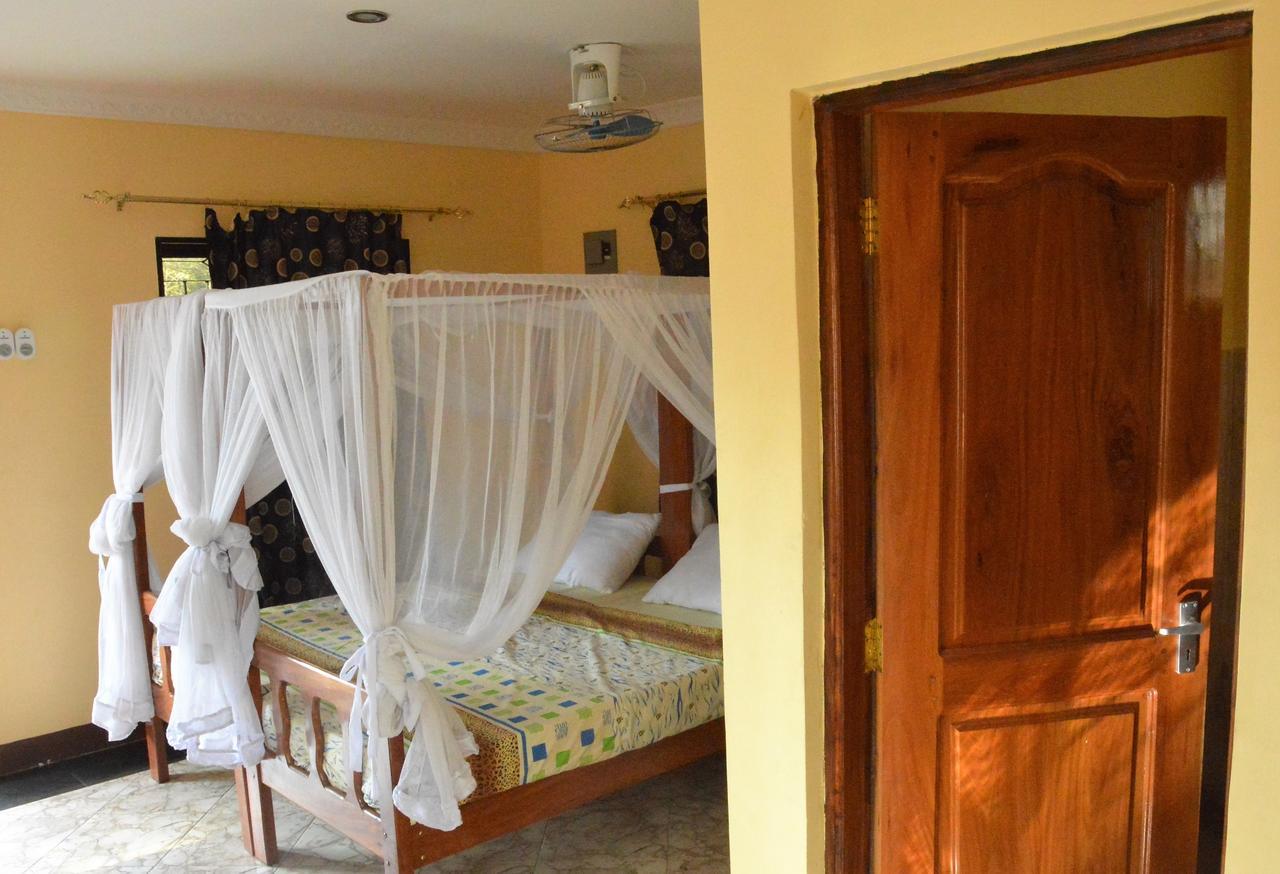 Mgulani Lodge Hotel 다르에스살람 외부 사진