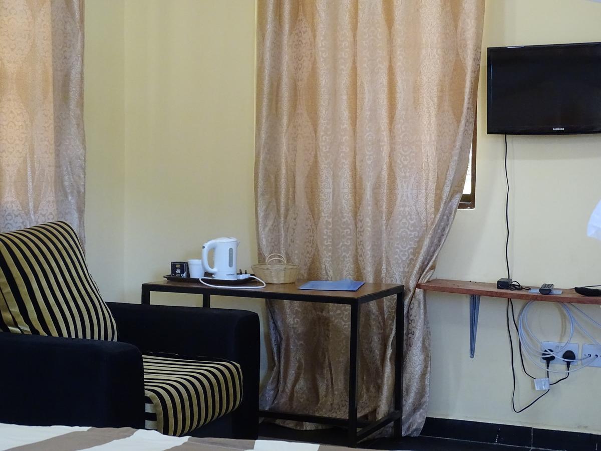 Mgulani Lodge Hotel 다르에스살람 외부 사진