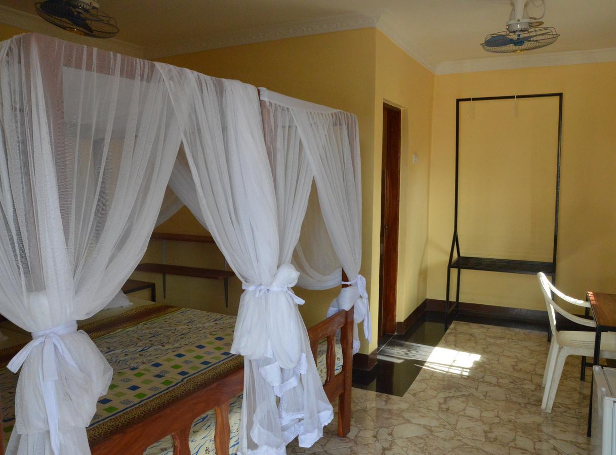 Mgulani Lodge Hotel 다르에스살람 외부 사진